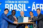 Brasil oferece bolsas de estudo